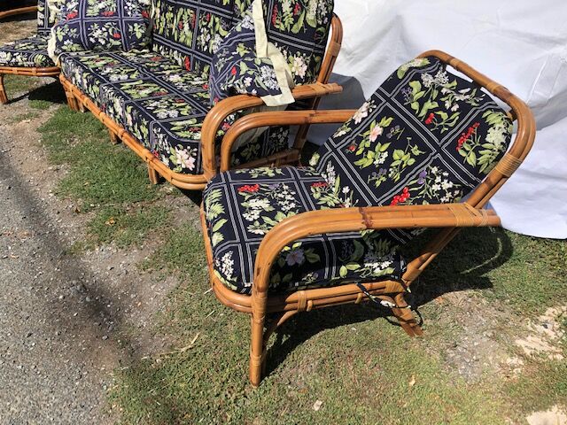 Set in vintage rattan sofa 3-seater seating and 2 seats