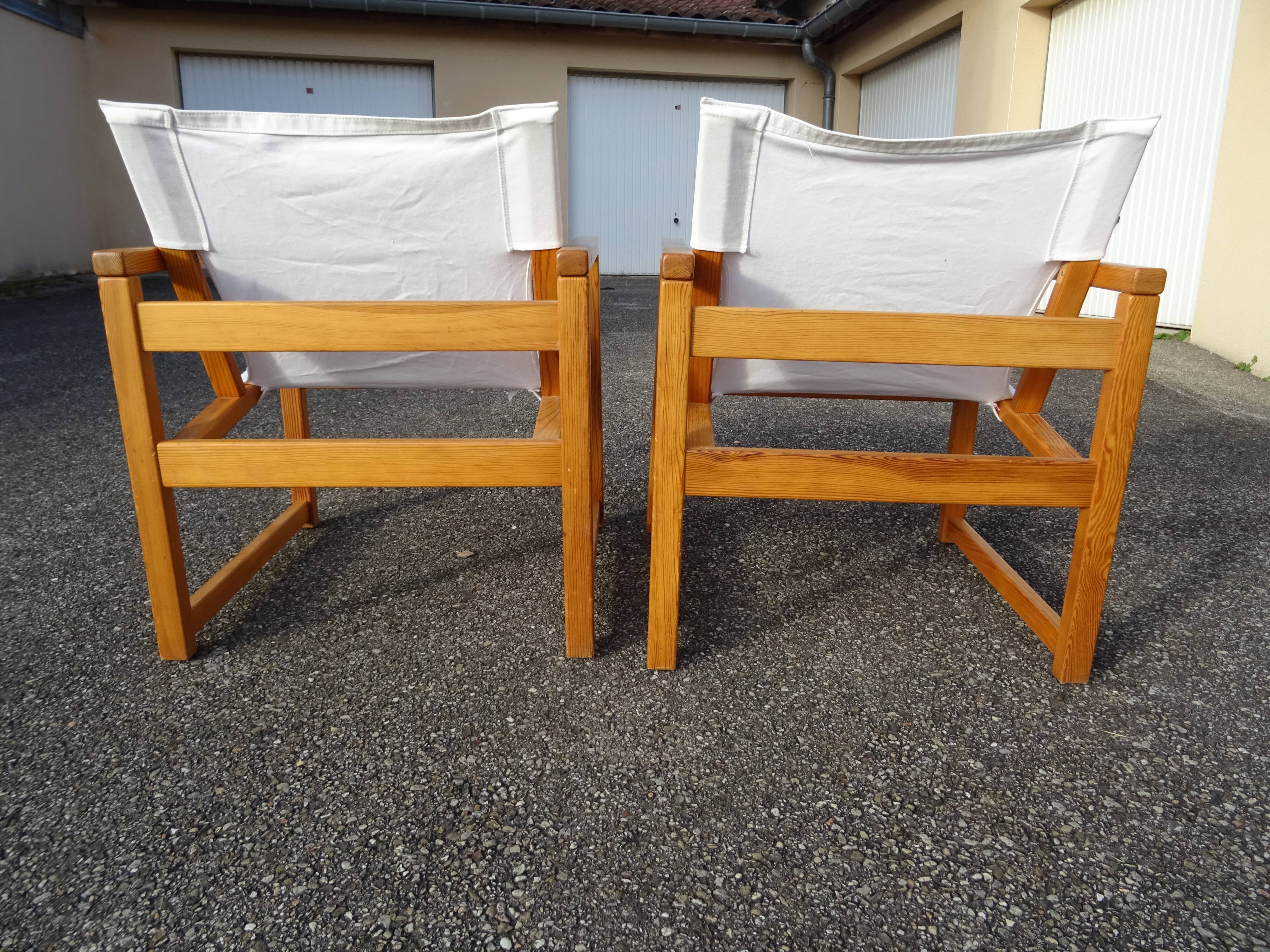 Paire de fauteuils style scandinave, années 70-80