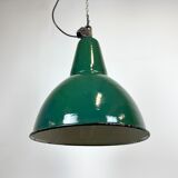 Lampe d’usine industrielle en émail vert avec dessus en fonte, années 1960