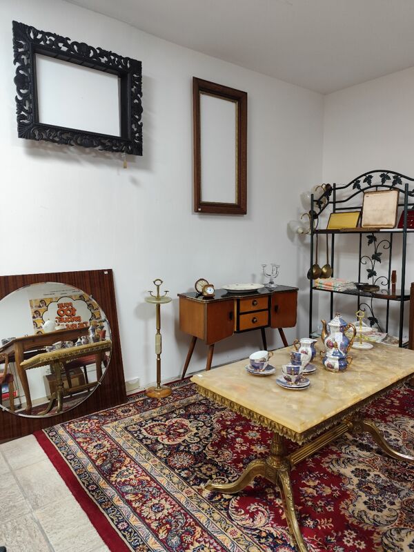 Table basse vintage en marbre et bronze