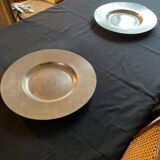 Set of 2 dishes in fine pewter