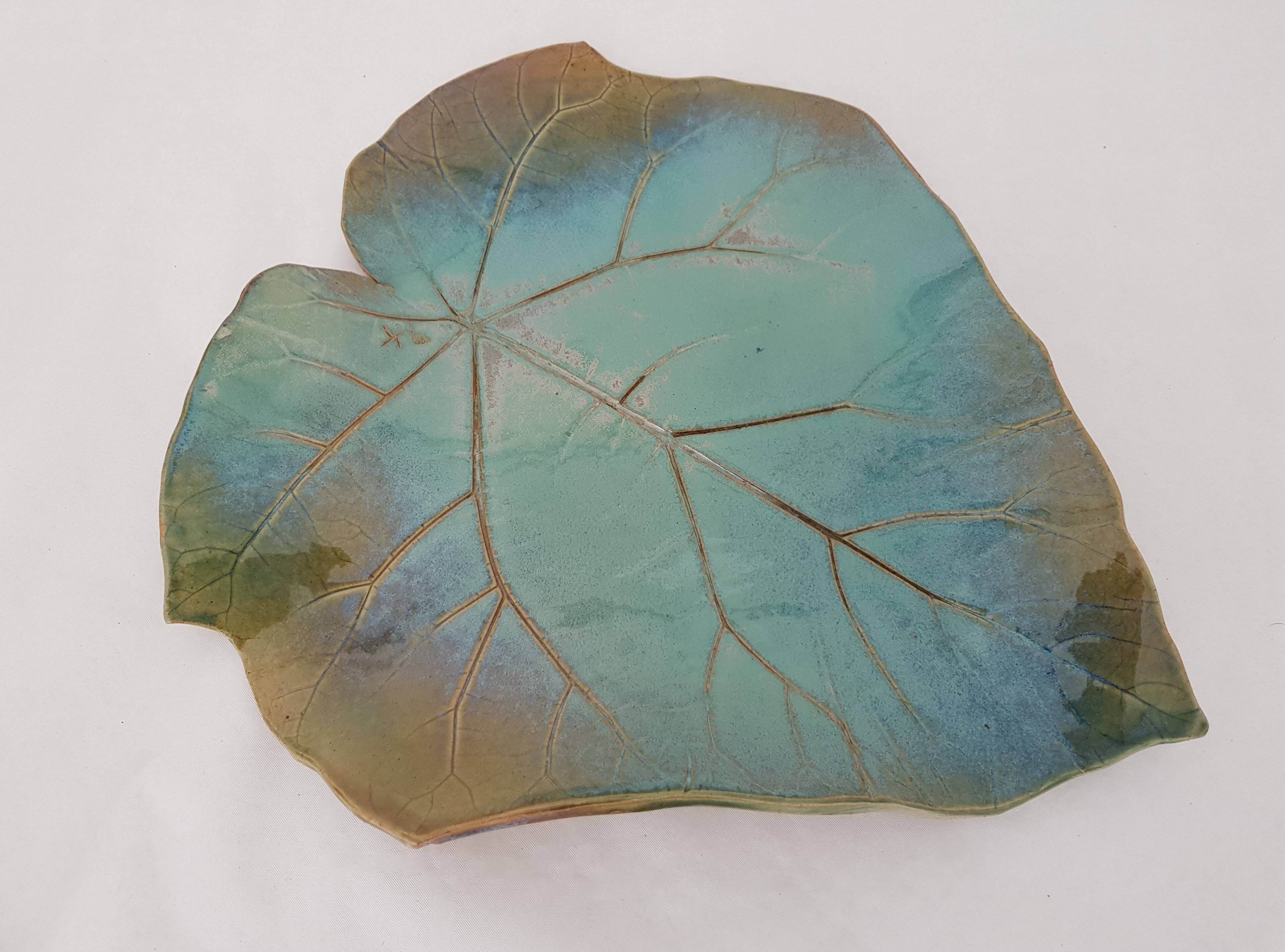 Ceramic Dish Vine Leaf Signature to identify X Luc (40cm)