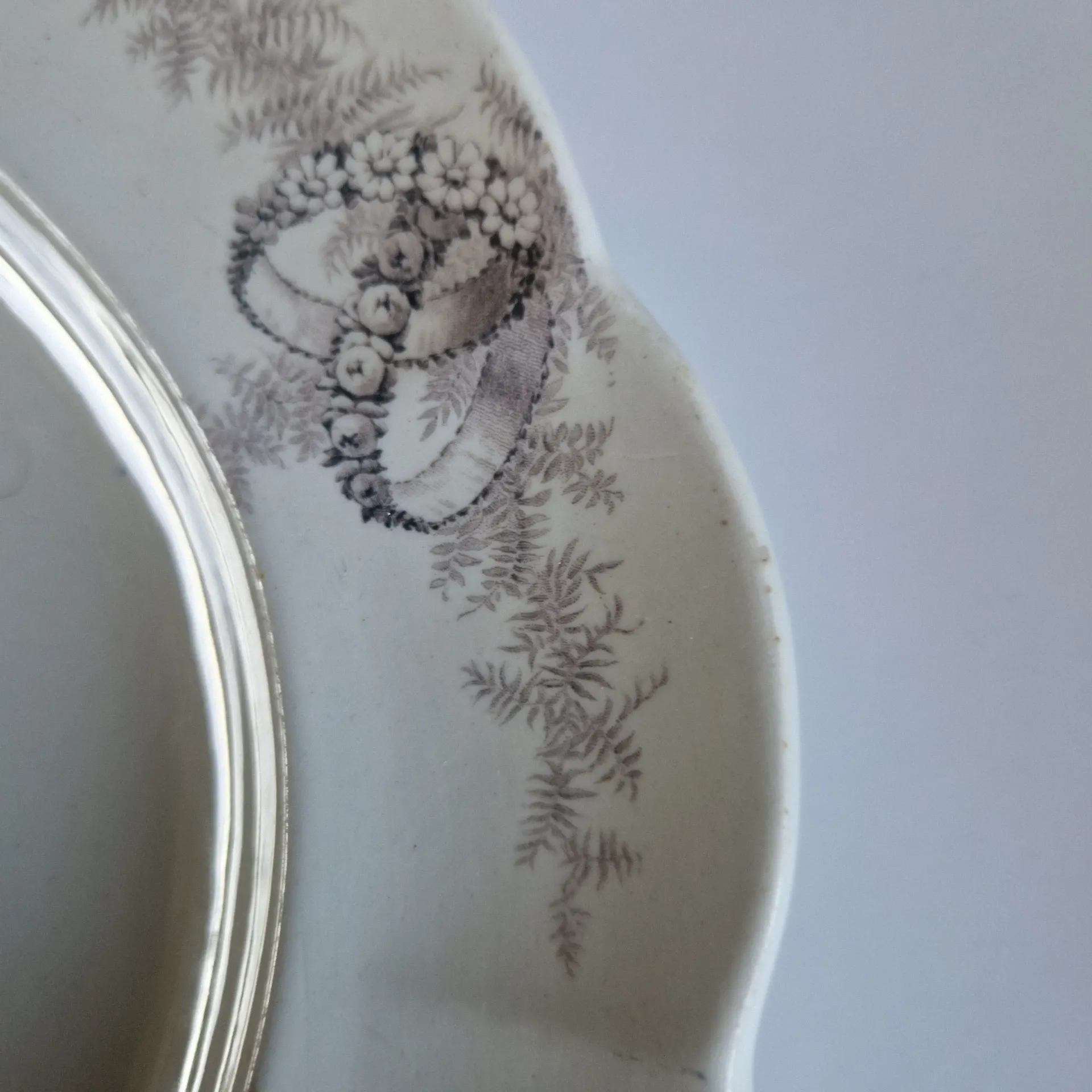 Large oval dish Cauldon Place England – Ironstone / English earthenware