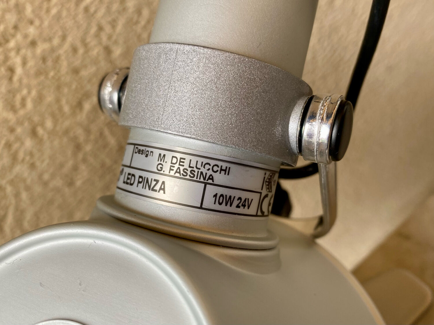 Lamp with clip Tolomeo Artemide Pinza led design Michele by Lucchi & Giancarlo Fassina