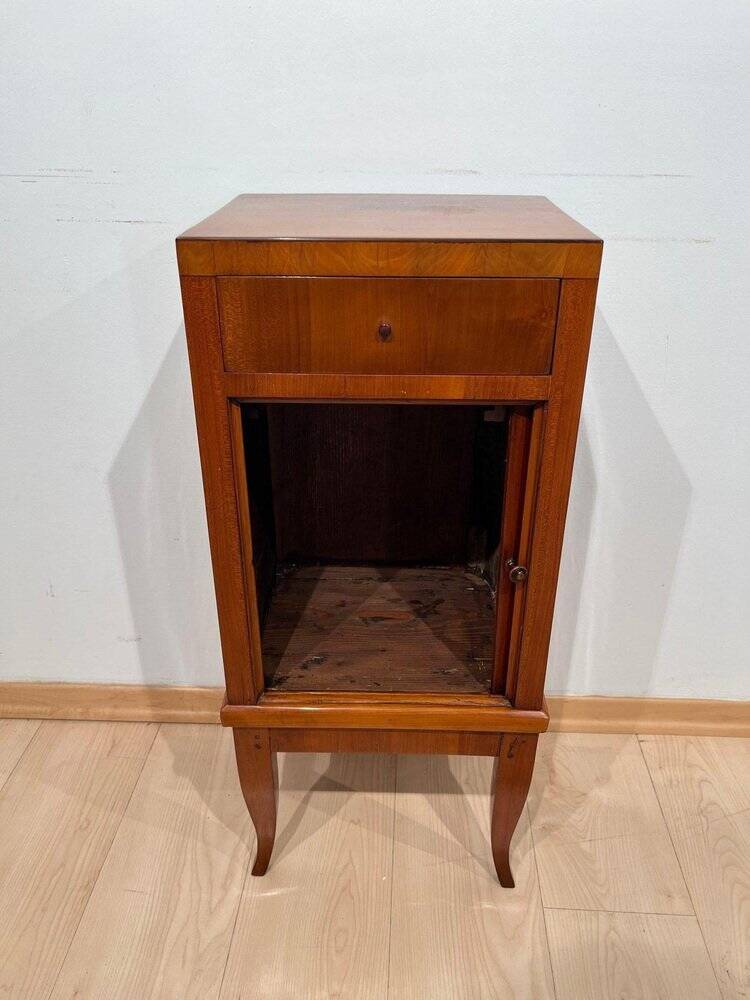 Biedermeier Pillar Cabinet in Cherry Veneer, 1820
