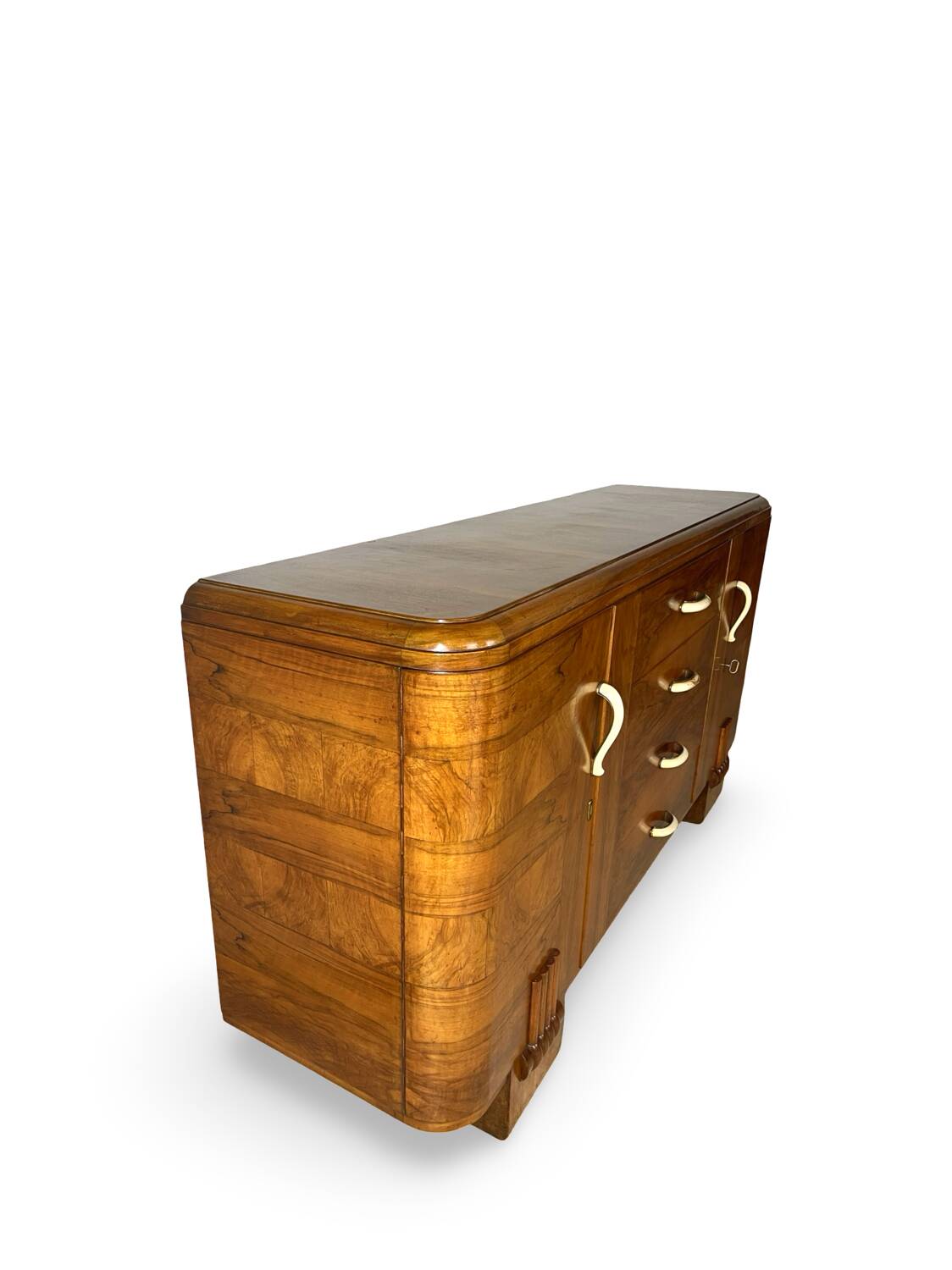 Buffet en noyer Art déco italien, de grande qualité.