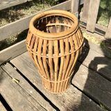 Rattan umbrella door