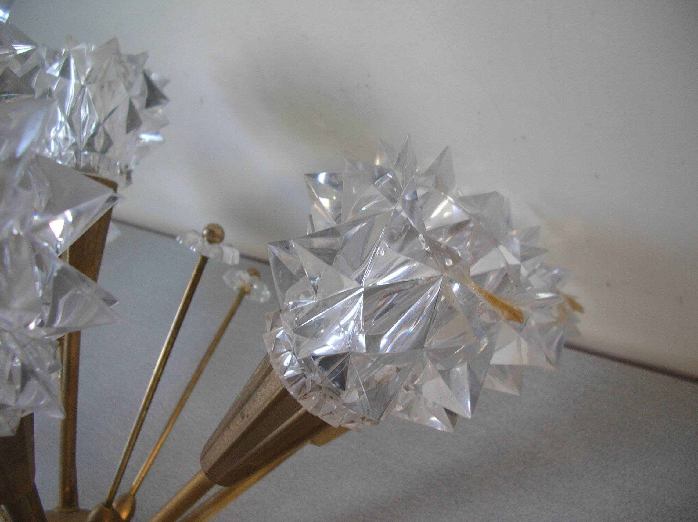 Old "sputnik" chandelier 15 lights plastic/resin diamond tip 60's design lighting