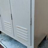Metal cloakroom cabinet