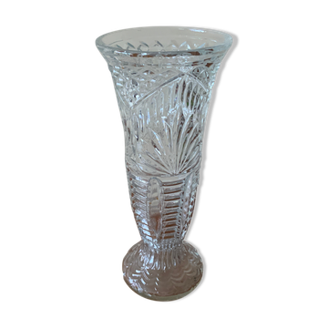 Chiseled glass vase