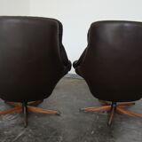Pair of vintage Danish design brown leather swivel chairs by Bramin