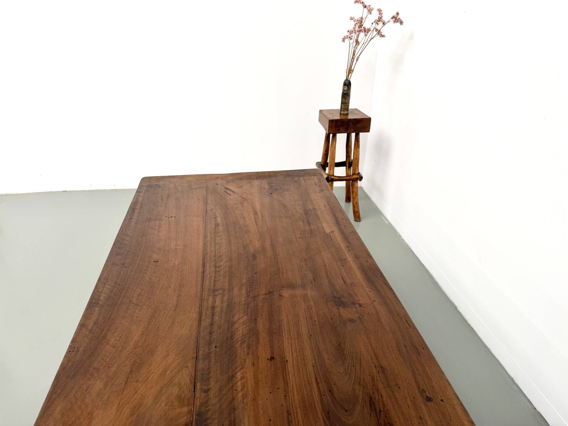 Farm table in solid walnut, turned legs, 1950s.