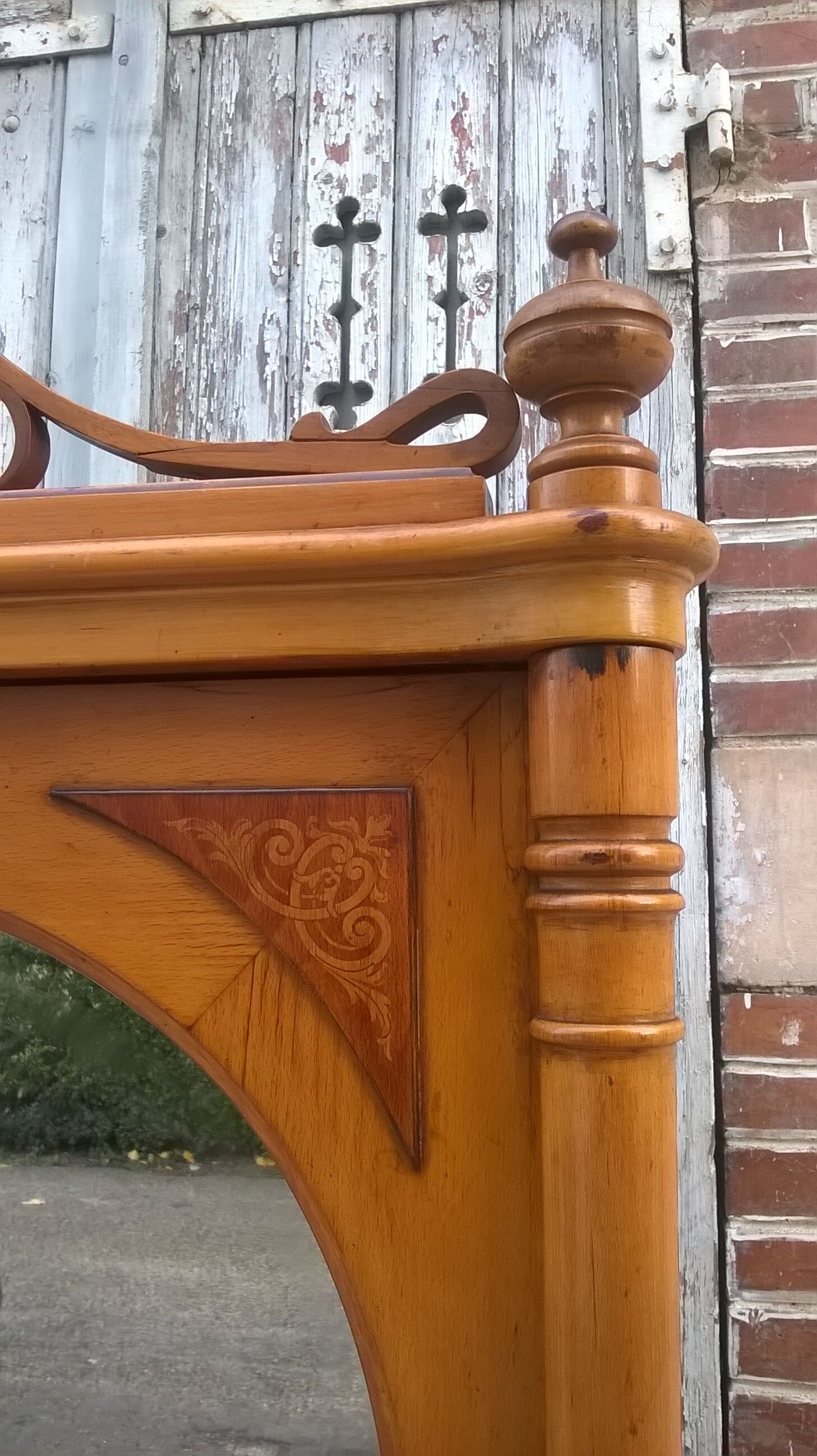 Wardrobe style napoleon III 1900