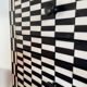 Commode en marqueterie de damier