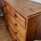English pine chest of drawers