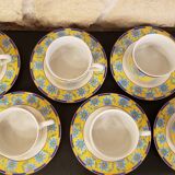 Ensemble de 6 tasses en porcelaine avec soucoupes assorties