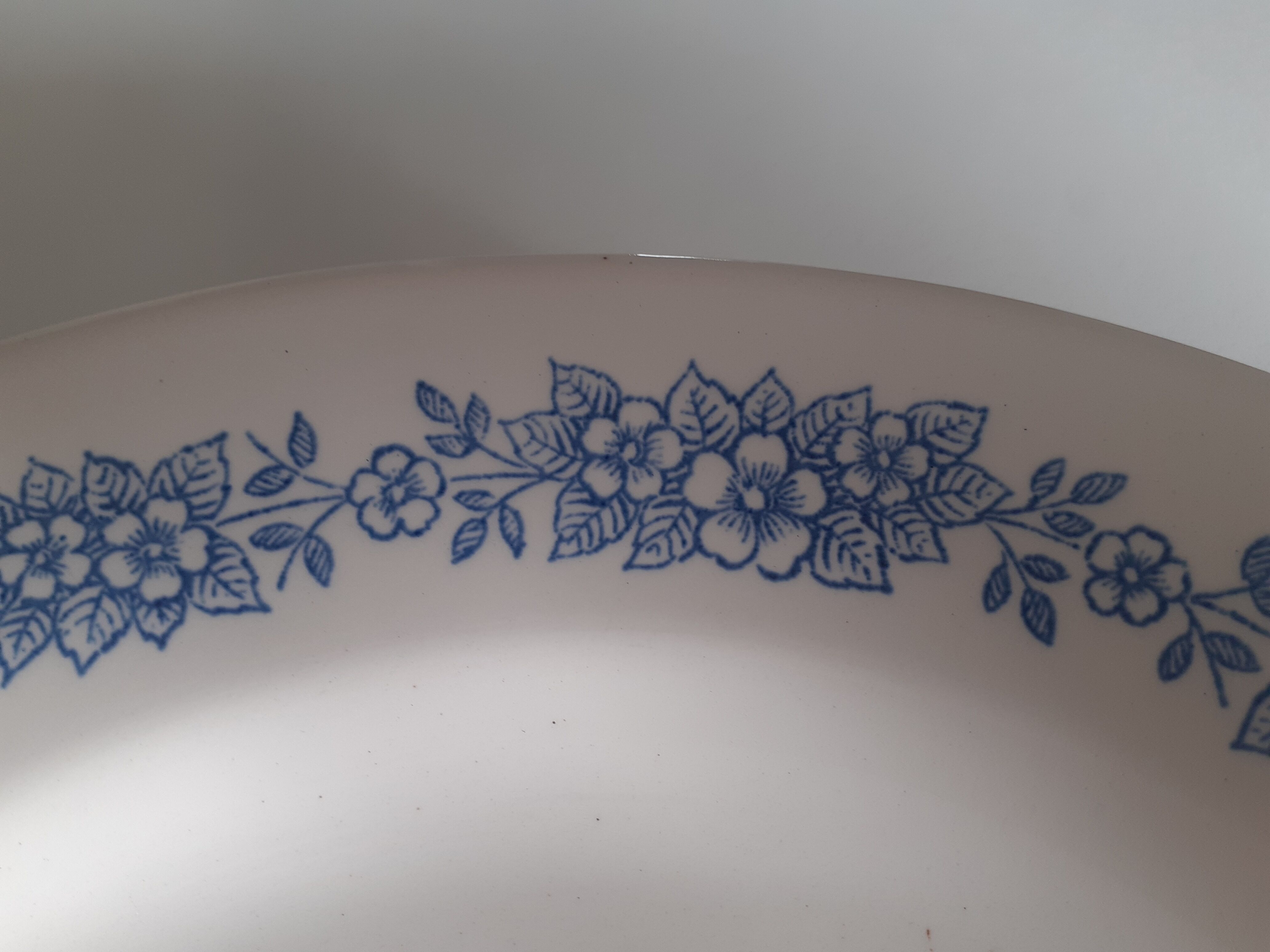 2 vintage hollow plates blue floral pattern