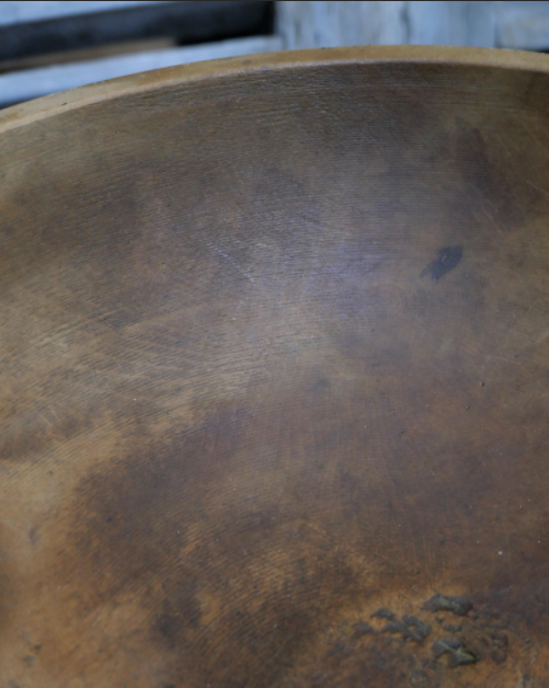 Wooden round hollow dish