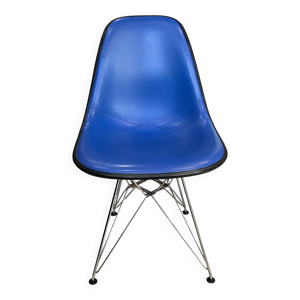 Chaise en fibre de verre - skai