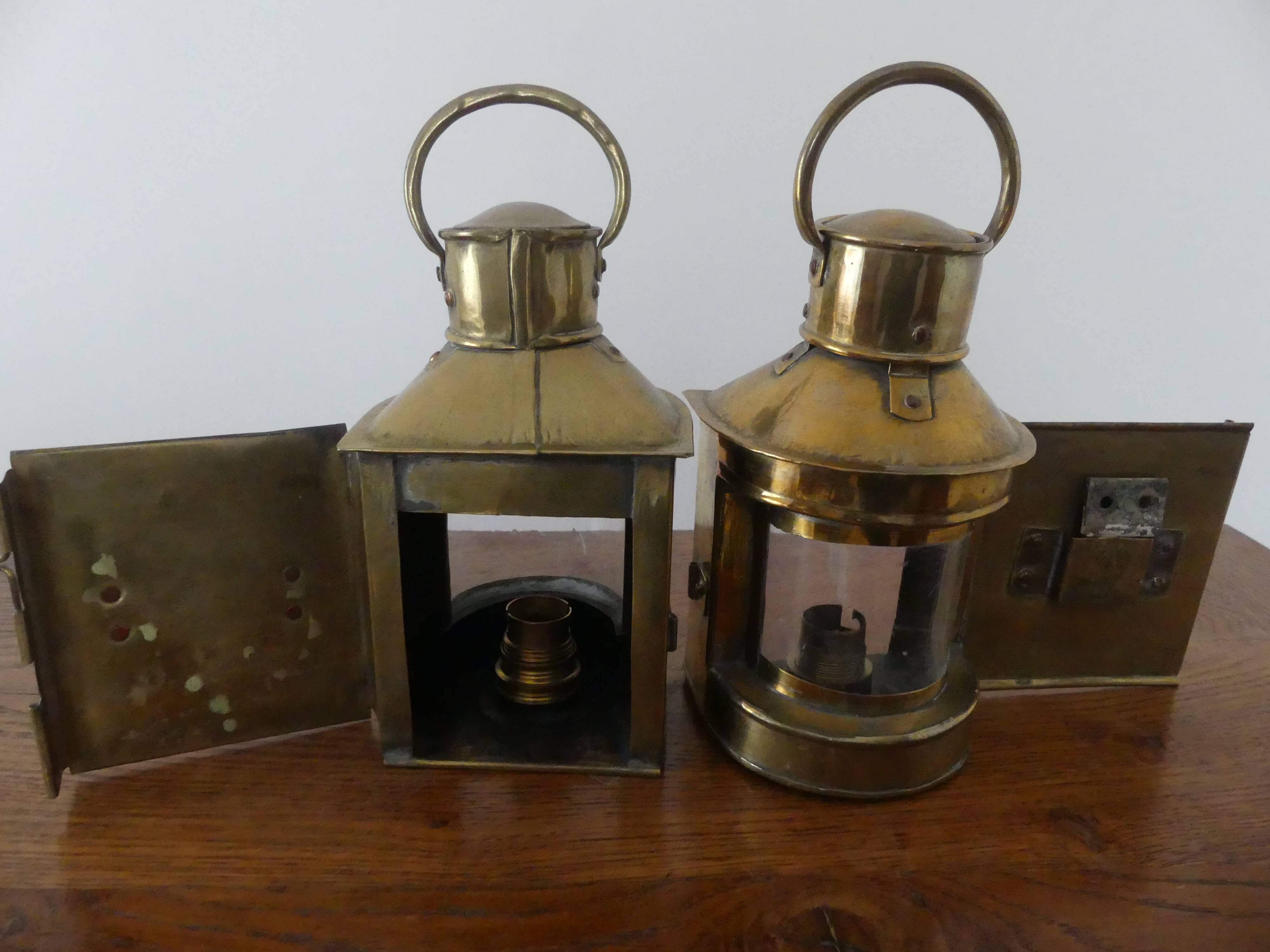 2 electrically transformed copper boat lamps