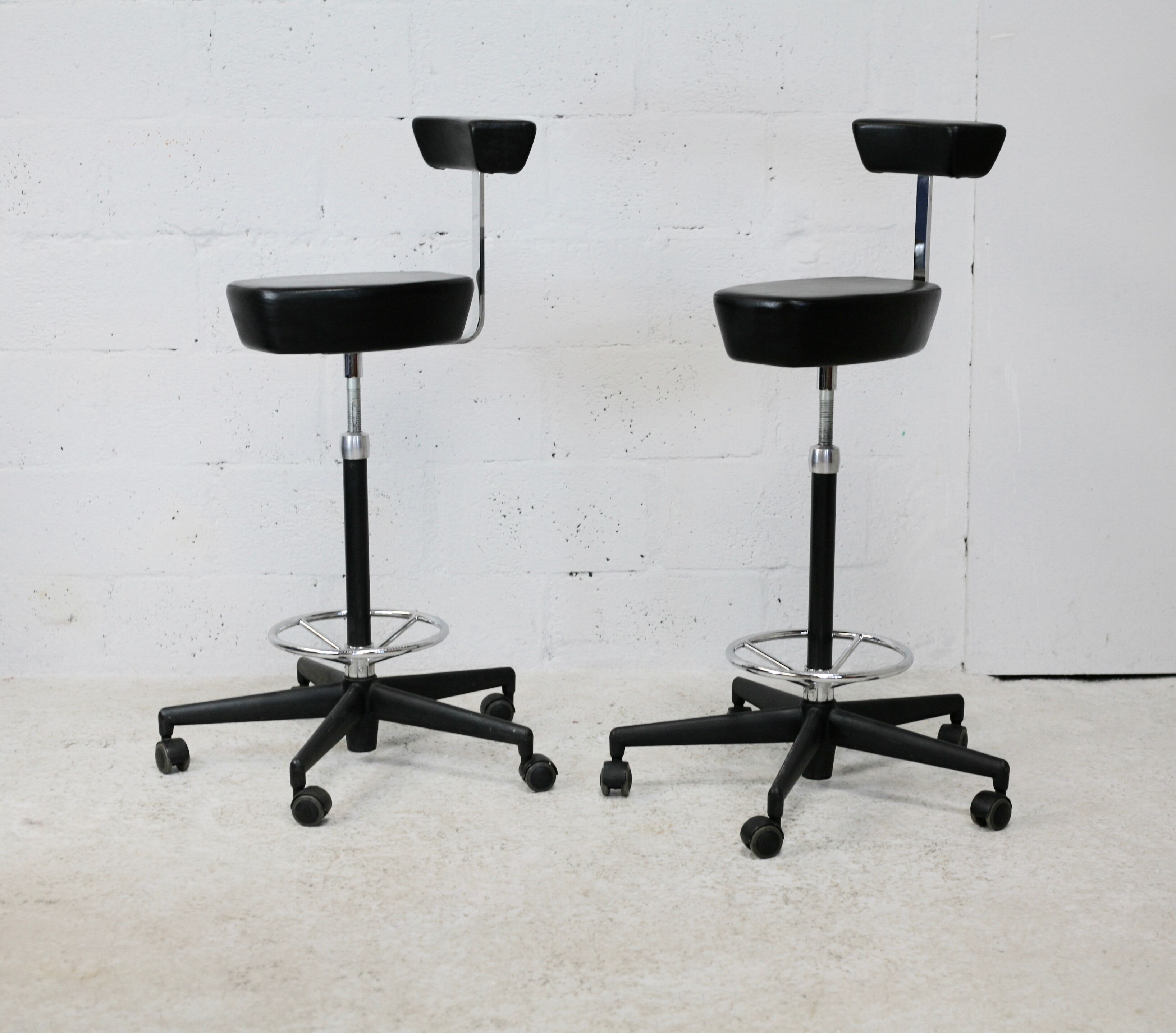 Pair of high stools by Georges Nelson, Vitra, 2001