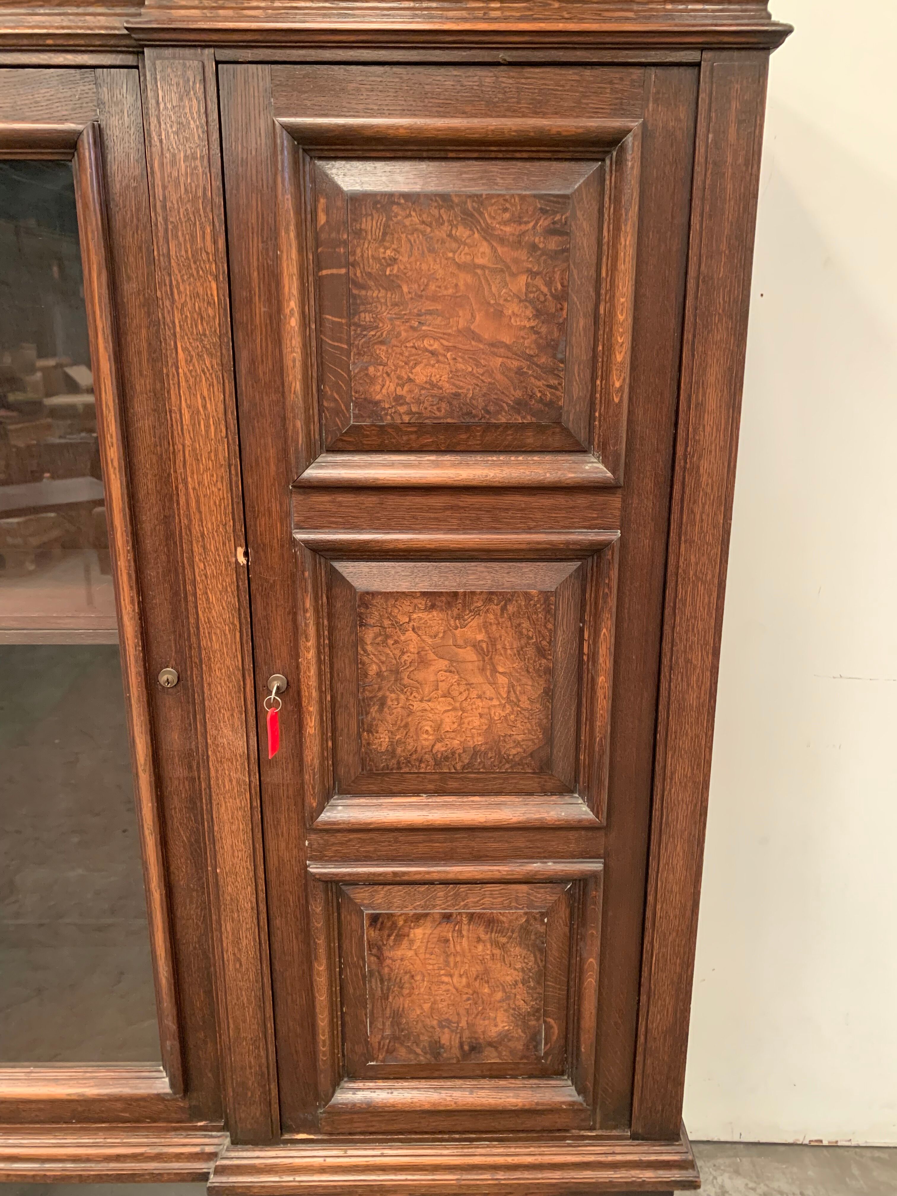 Renaissance style library in solid oak XX century