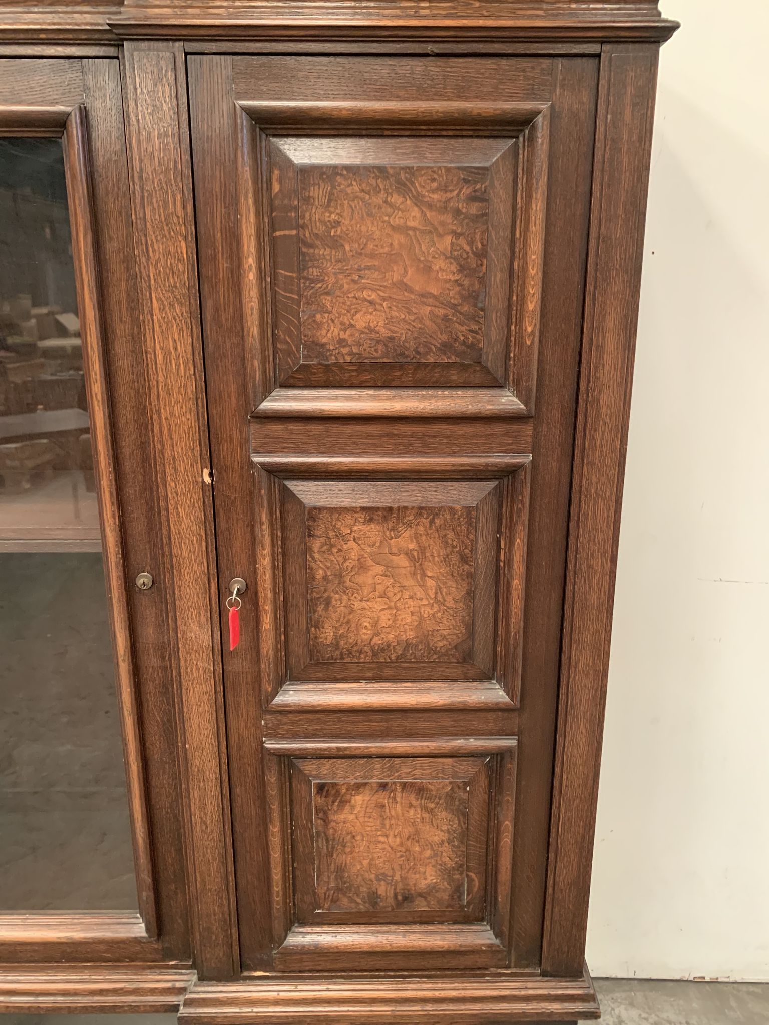 Renaissance style library in solid oak XX century