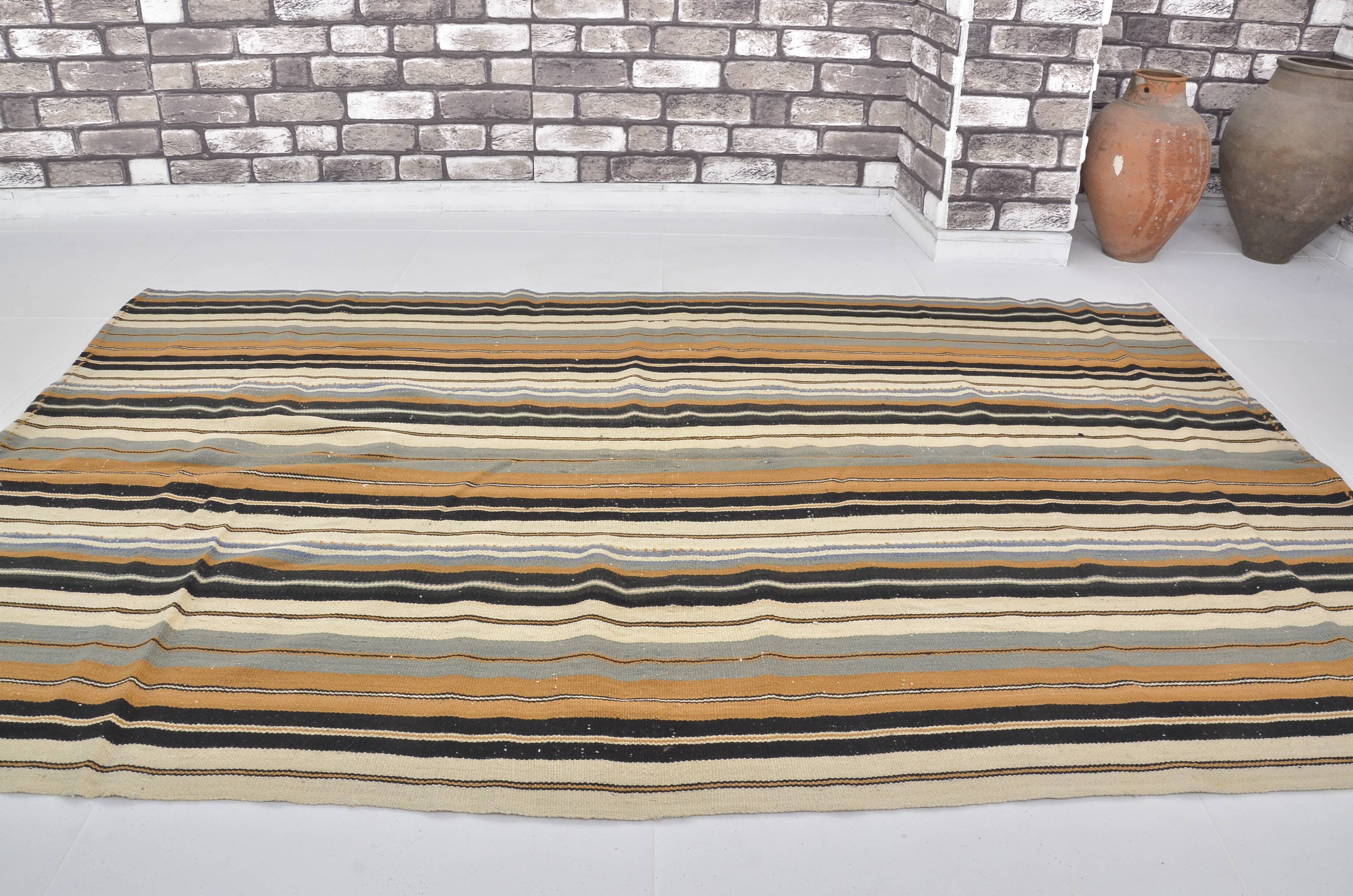Tapis Kilim vintage tissé à la main