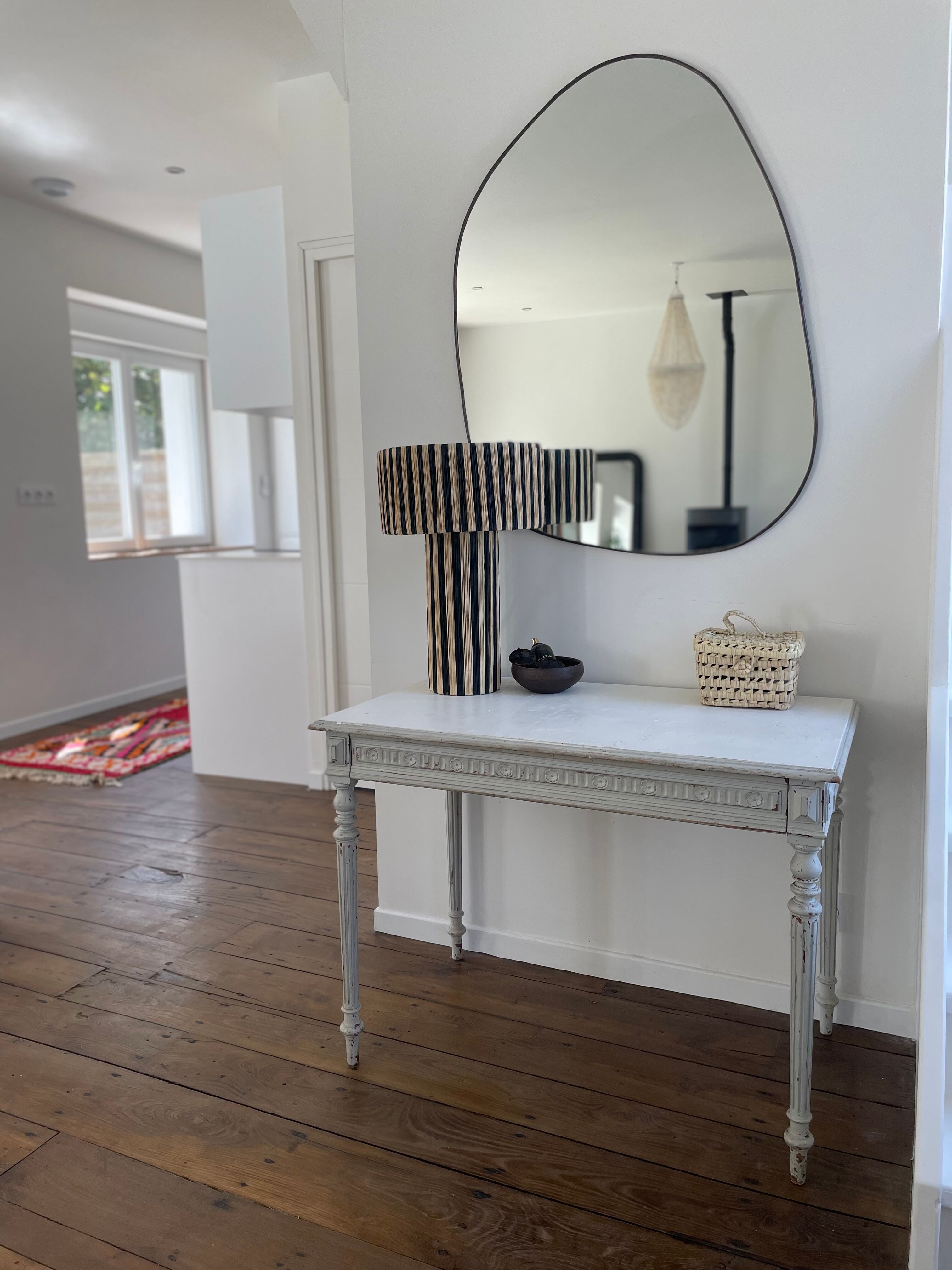 Irregular trapeze mirror organic brass black minimalist 90x140cm