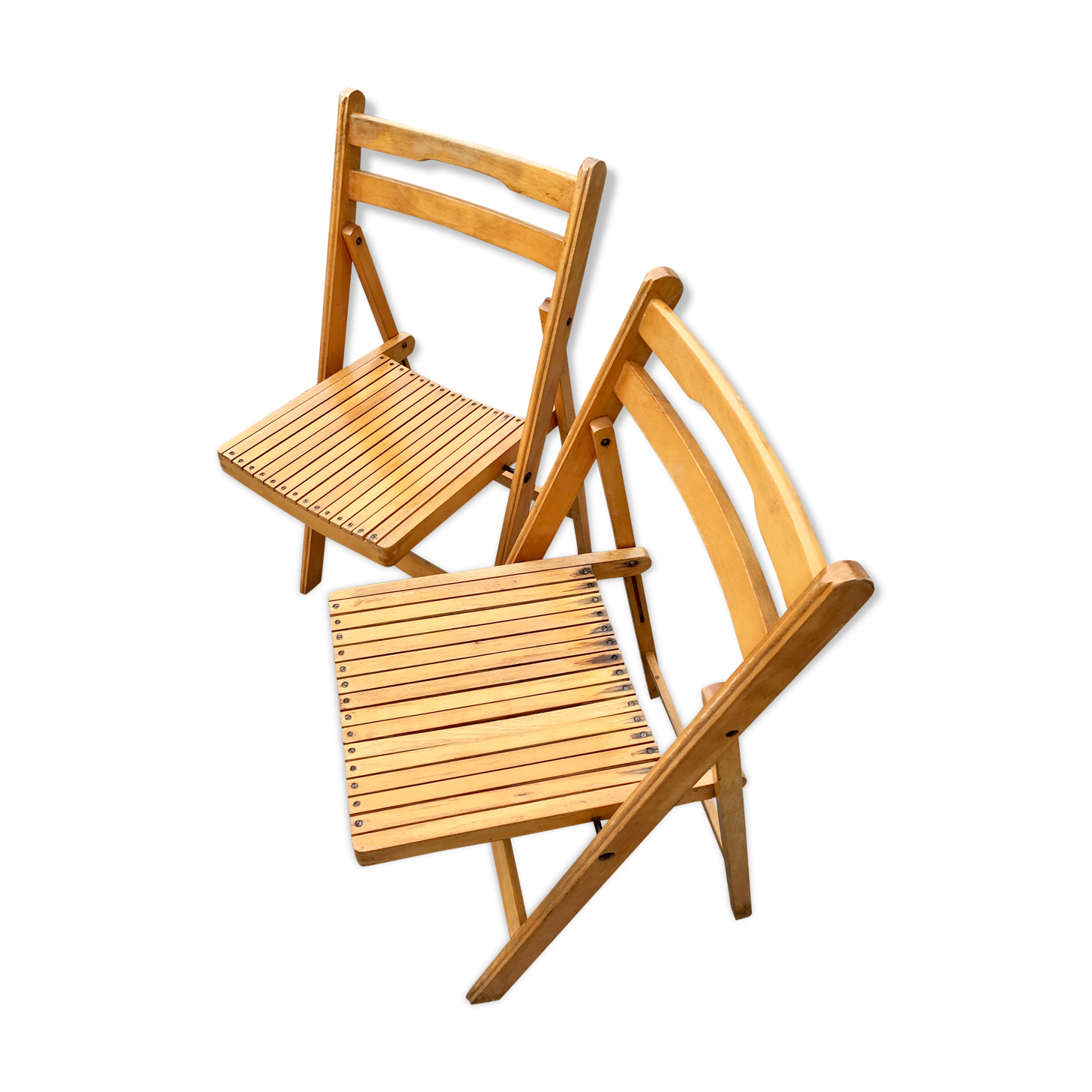 Paire de chaises pliantes en bois massif