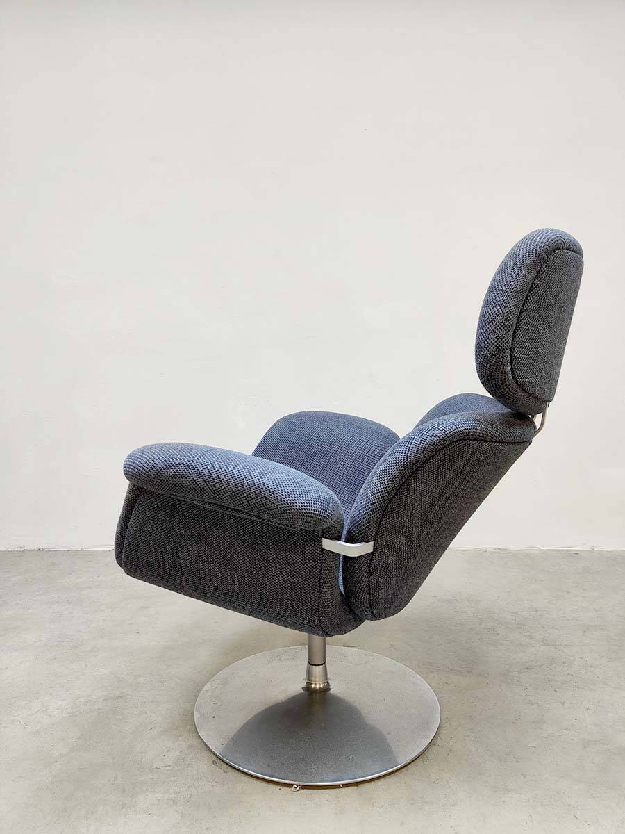 Vintage Dutch design 'Big Tulip' easy chair