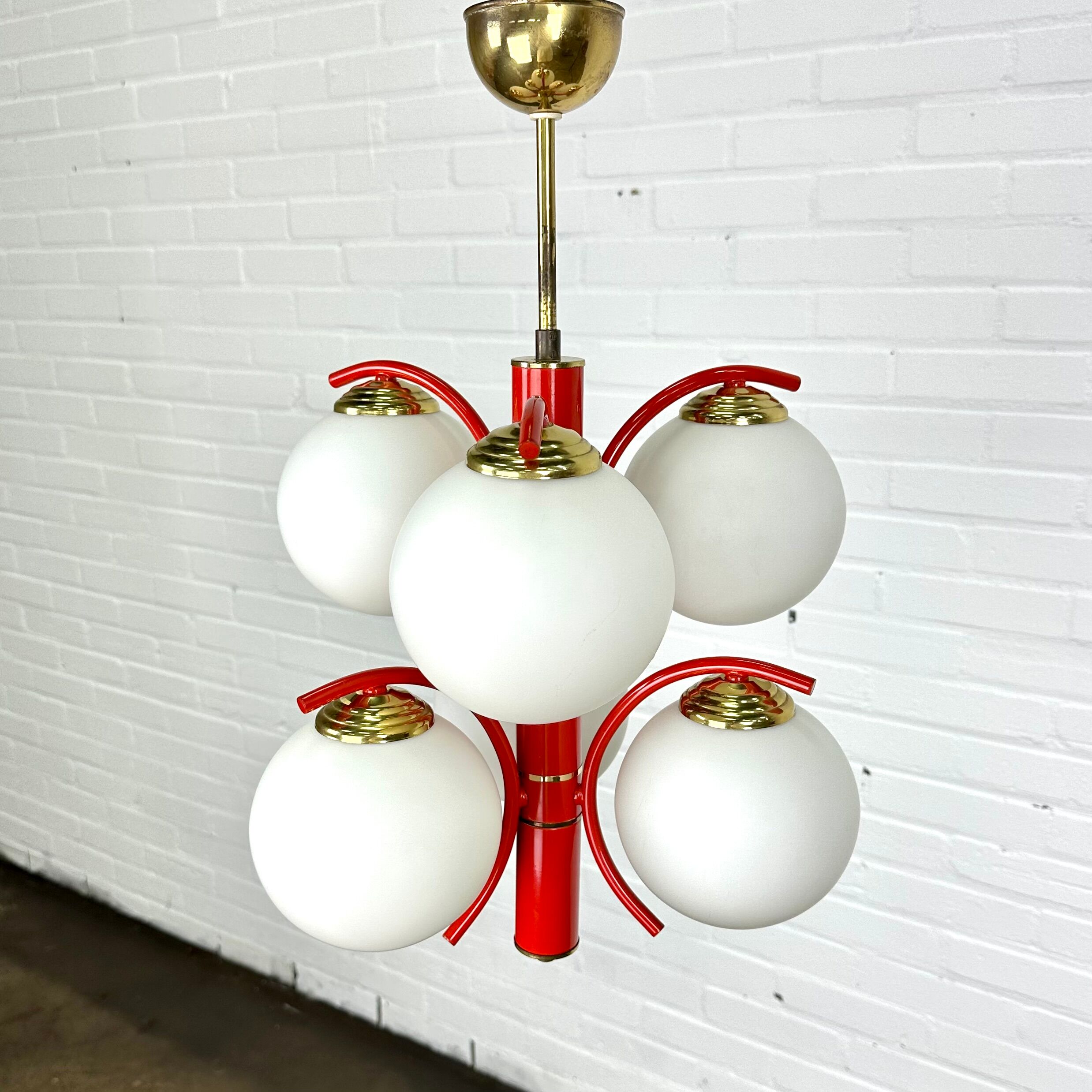 Richard Essig space age design lampe suspendue rouge