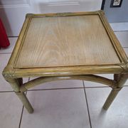 Table basse en rotin maugrion