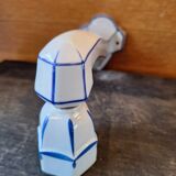 Porcelain wall light with blue decor