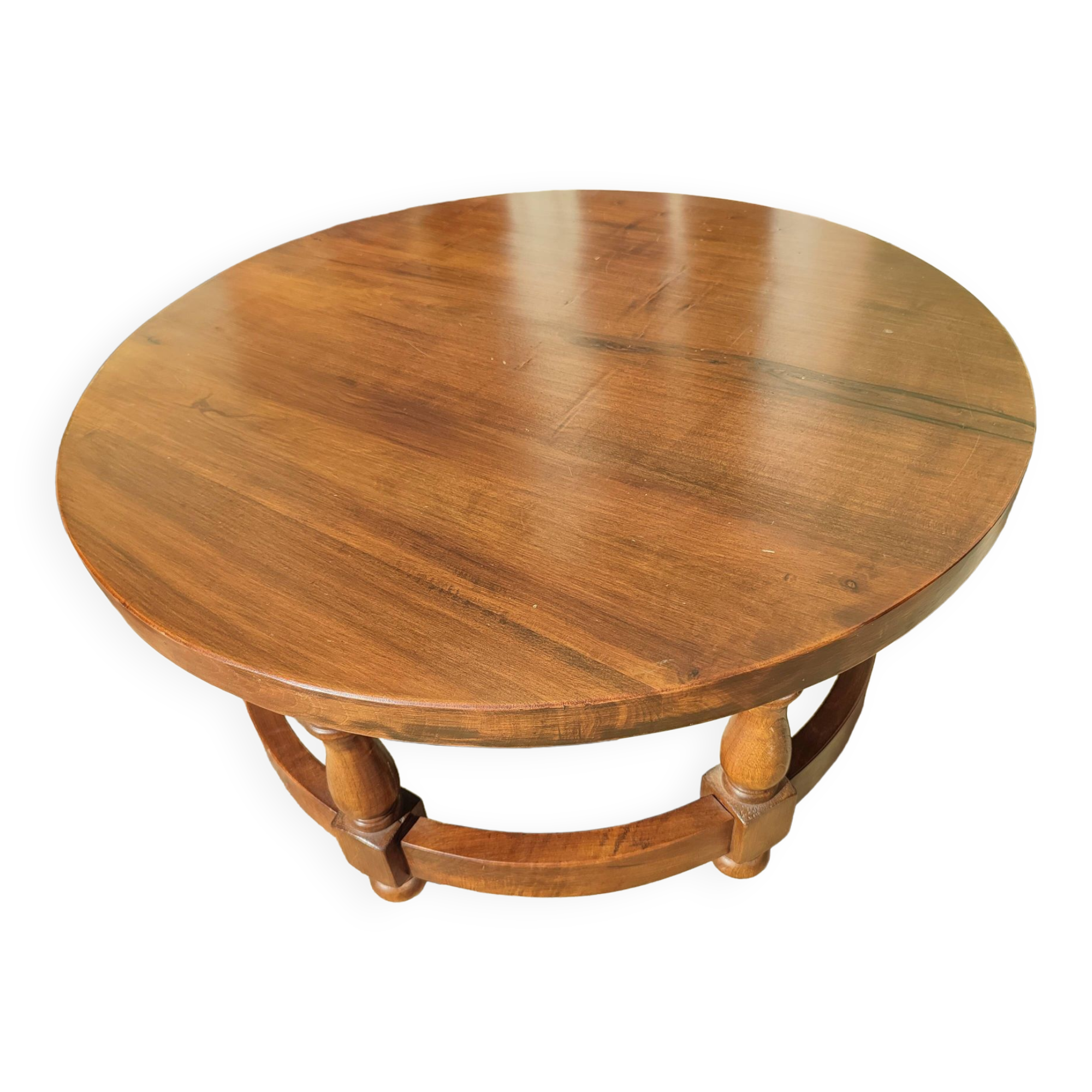 Round coffee table in solid walnut; diameter 80 cm