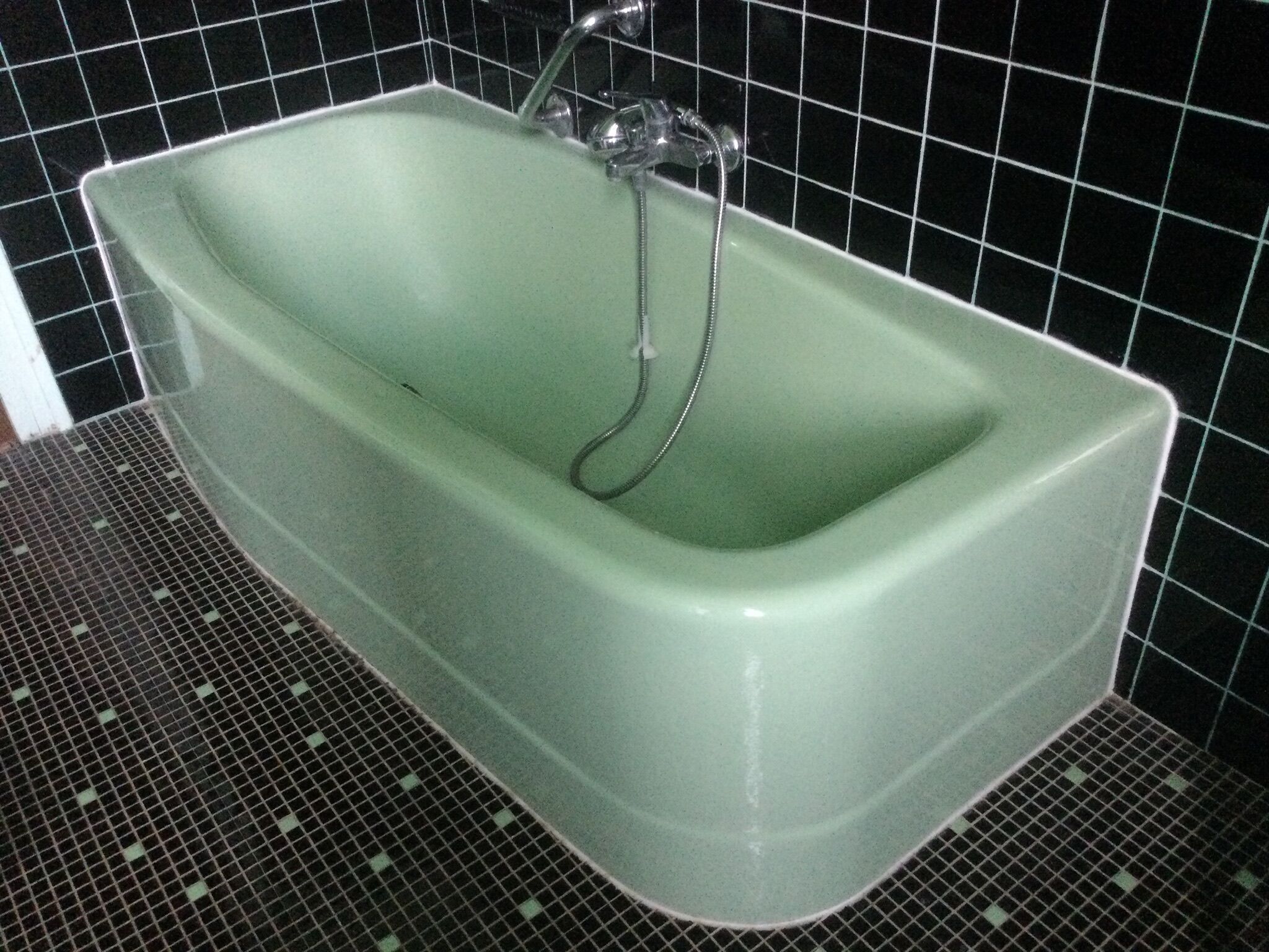Antique vintage bathtub year 70