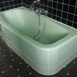 Antique vintage bathtub year 70