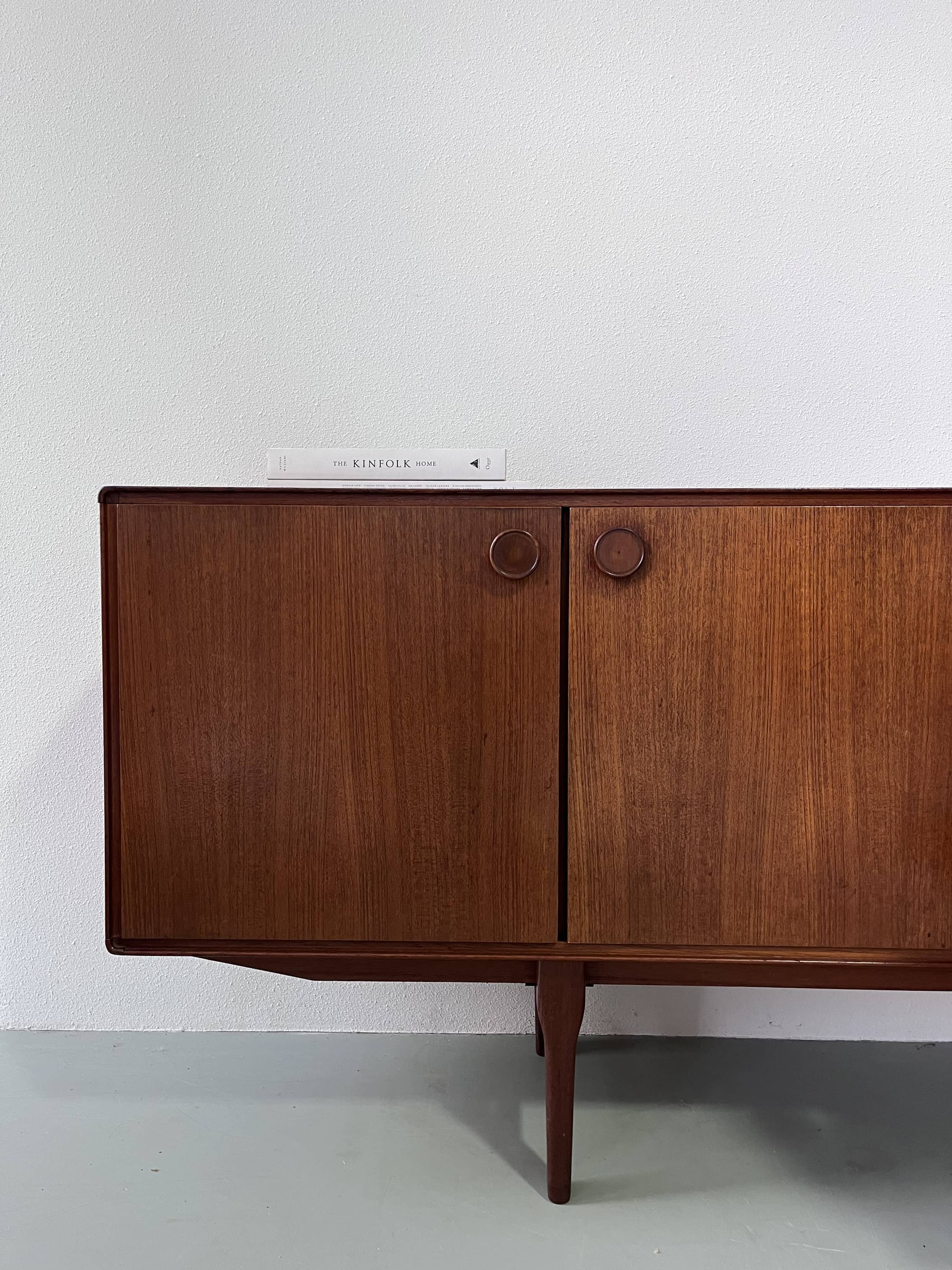 Vintage lowboard teak