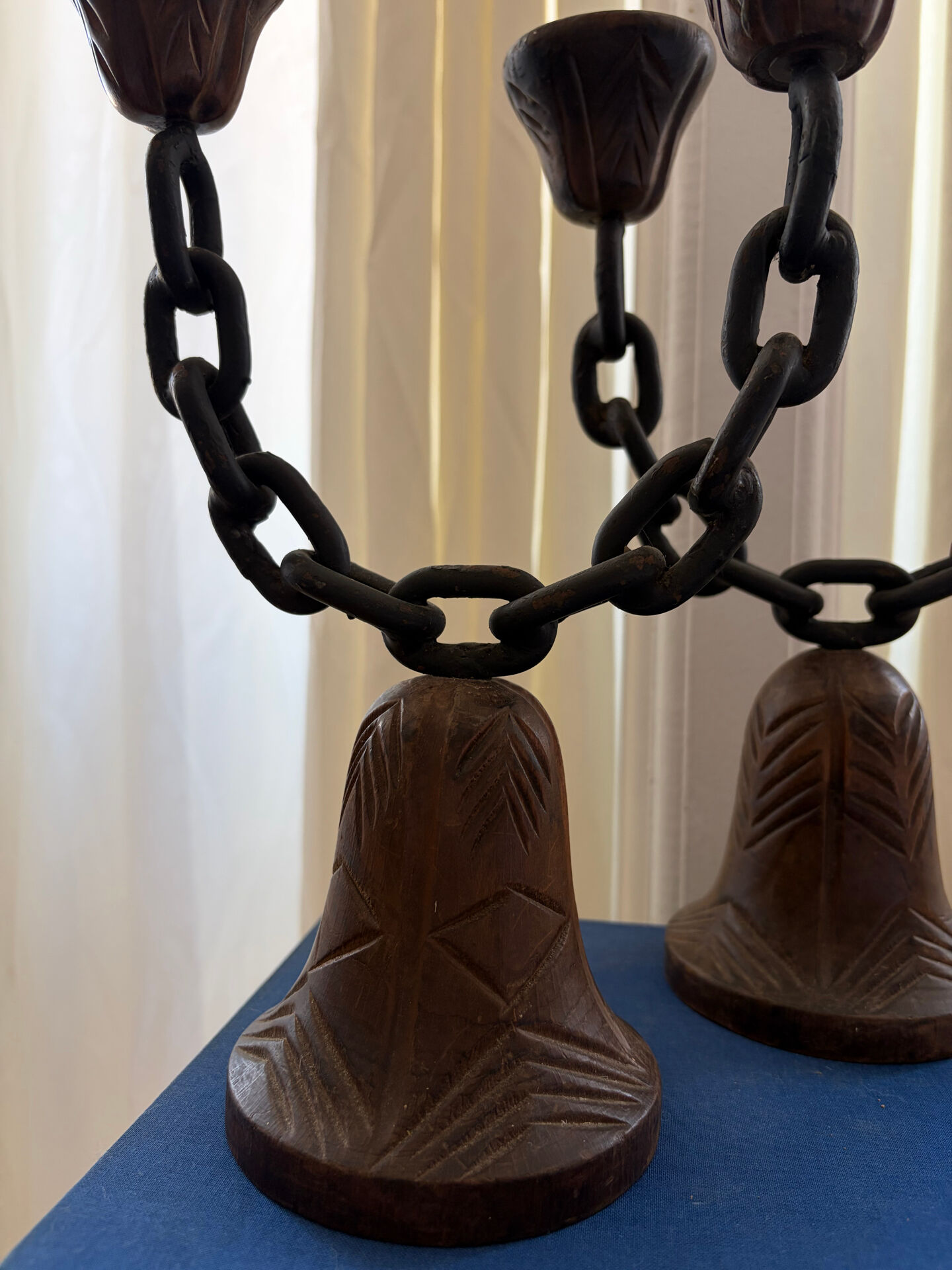 Paire de bougeoirs brutalistes