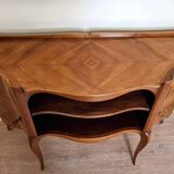 console serving model similar to the so-called “snack” table models