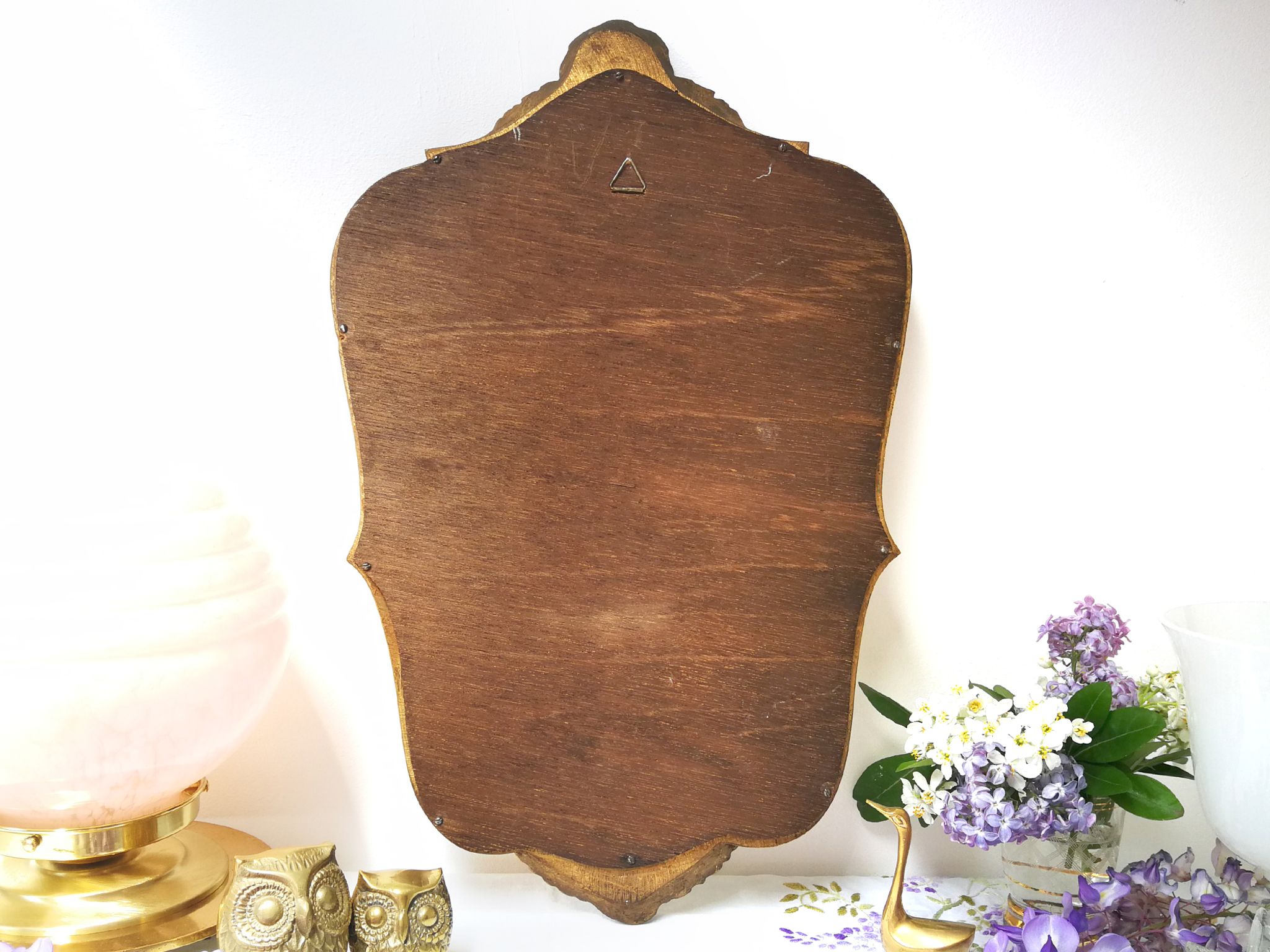 Baroque-style wall mirror / H49 cm x 30 cm /Decor shell and foliage / Golden with gold leaf