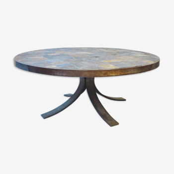 Table basse brutaliste en ardoise