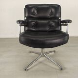 Eames leather lobby chair