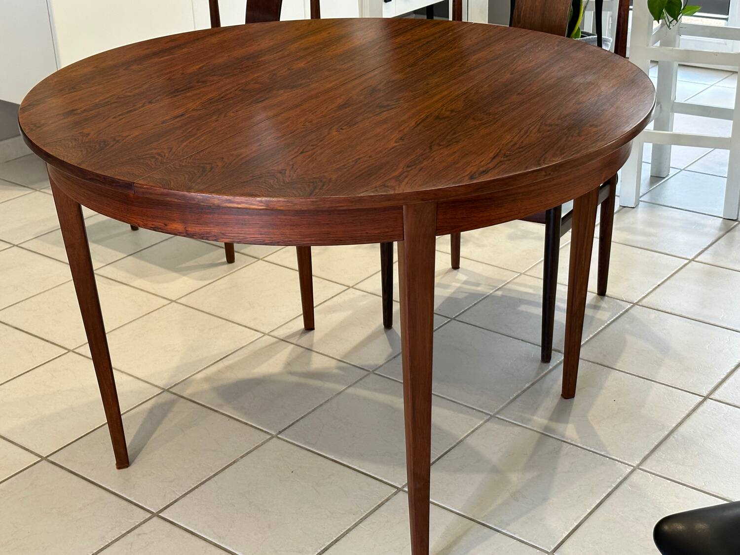 Round extendable table Rosewood Denmark vintage 1970