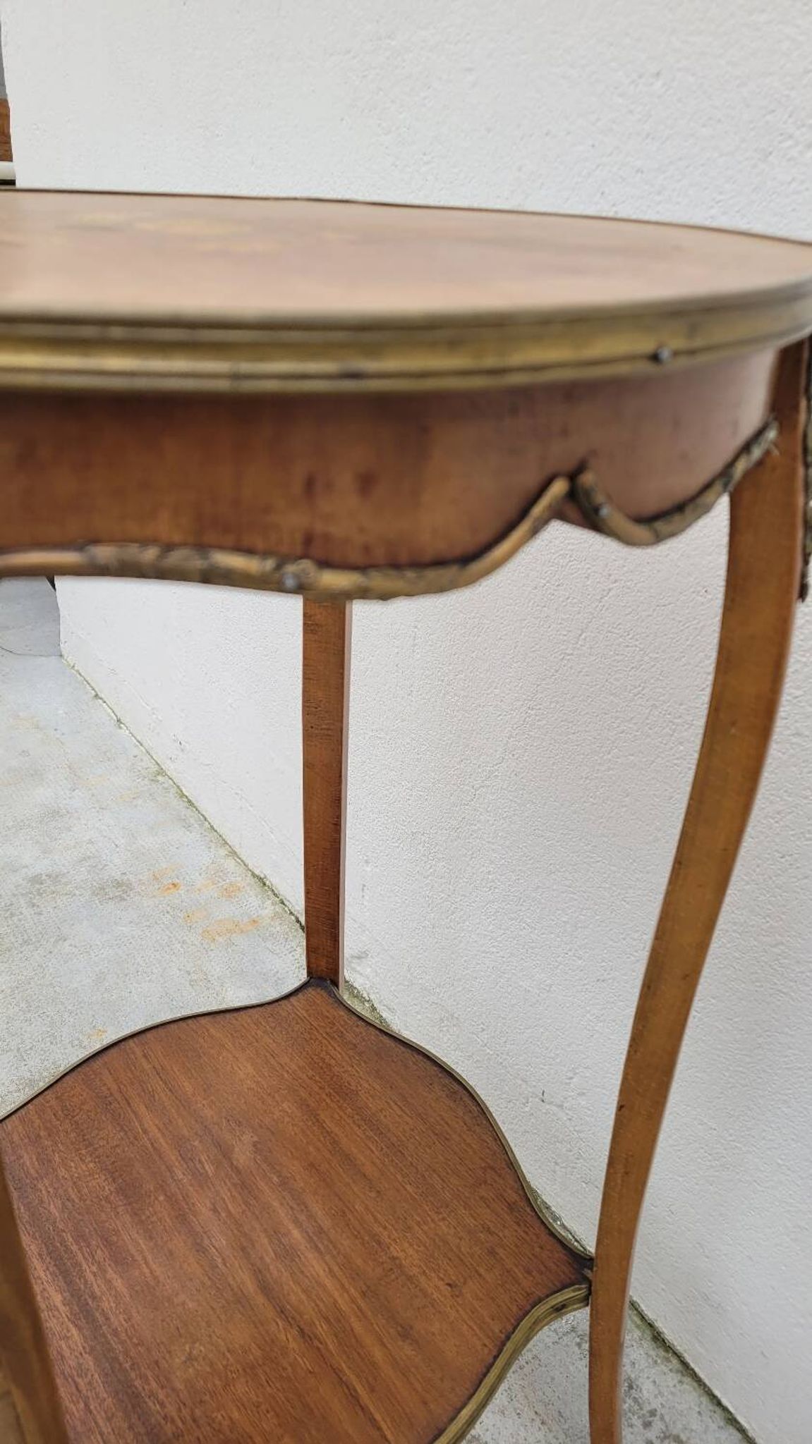 Selette pedestal side table Louis XV style with decorated marquetry and rosewood - 1900s