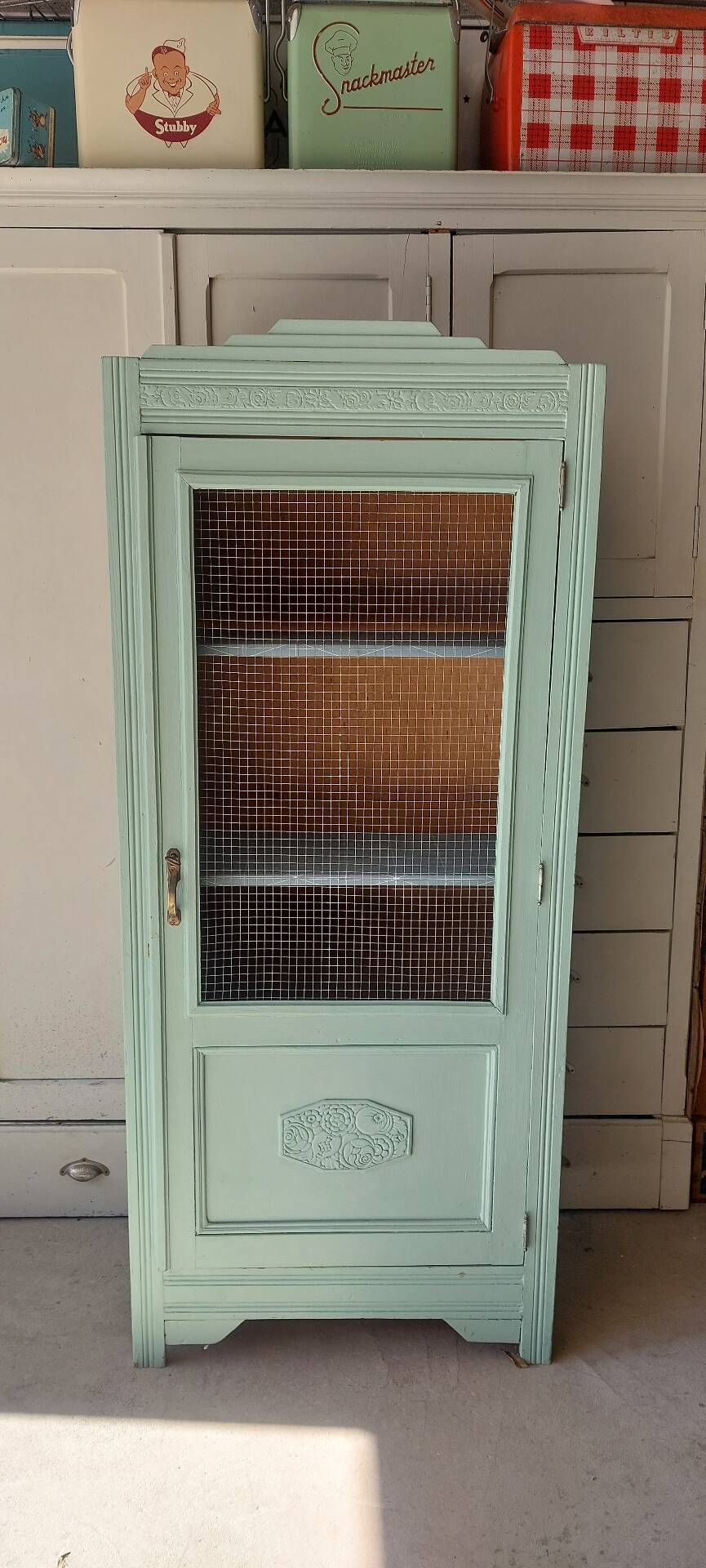 Art Deco bonnetière