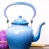 Blue enamelled kettle on ty and die!