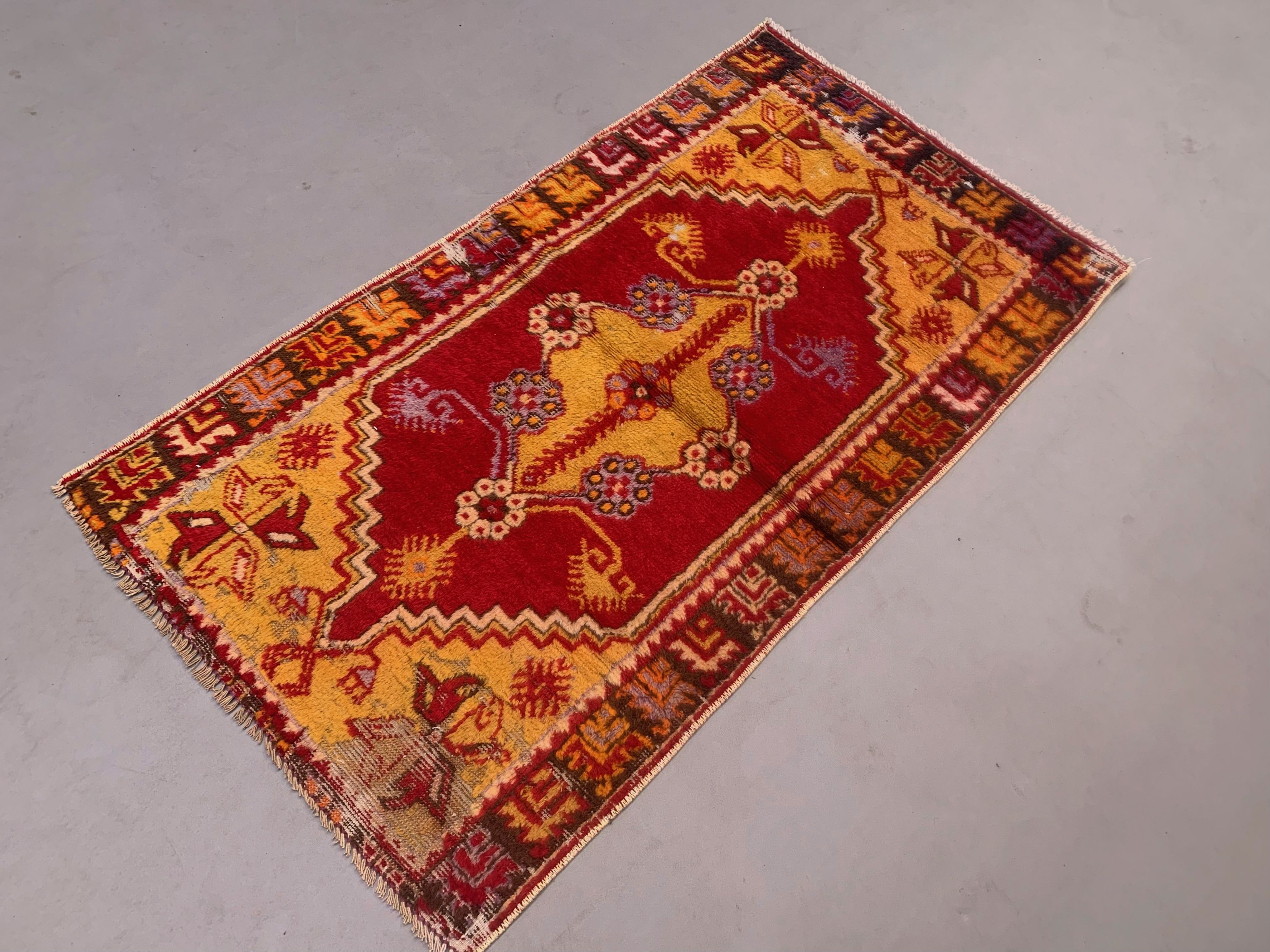 Turkish oushak rug 140x77 cm vintage carpet