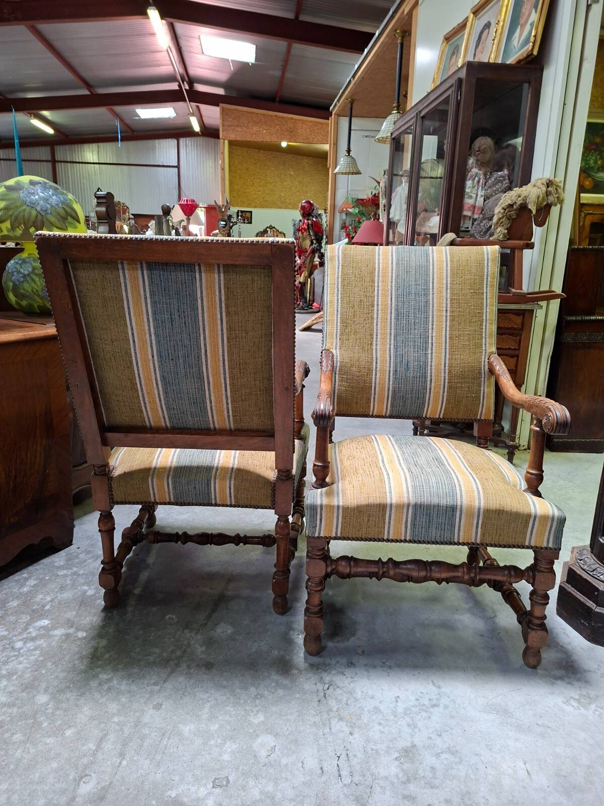 Pair of walnut armchairs – Louis XIII style – Turned and carved wood - X