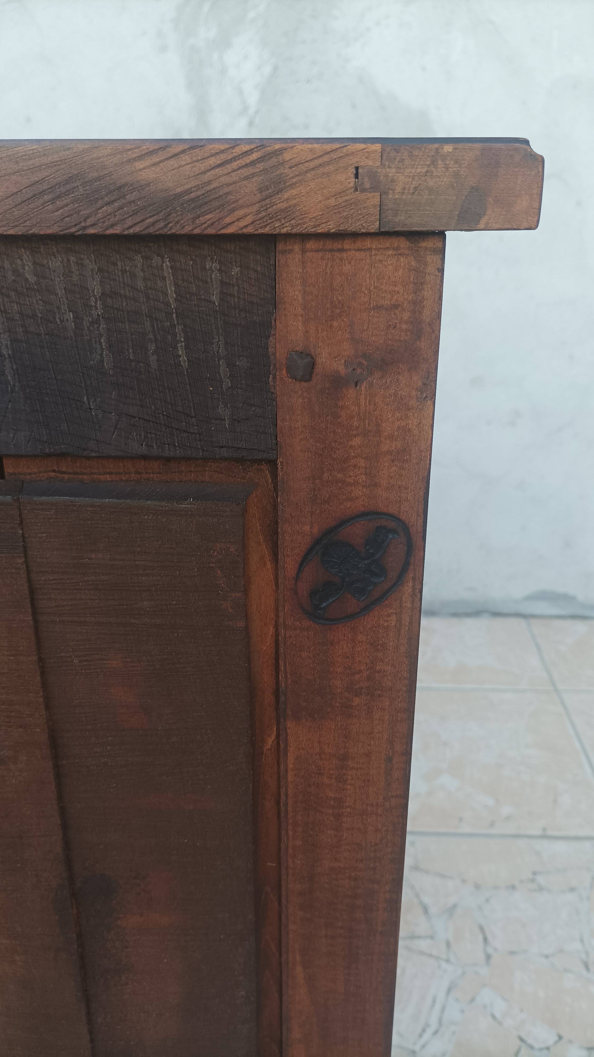Louis XVI chest of drawers stamped in Faubourg Saint Antoine marquetry